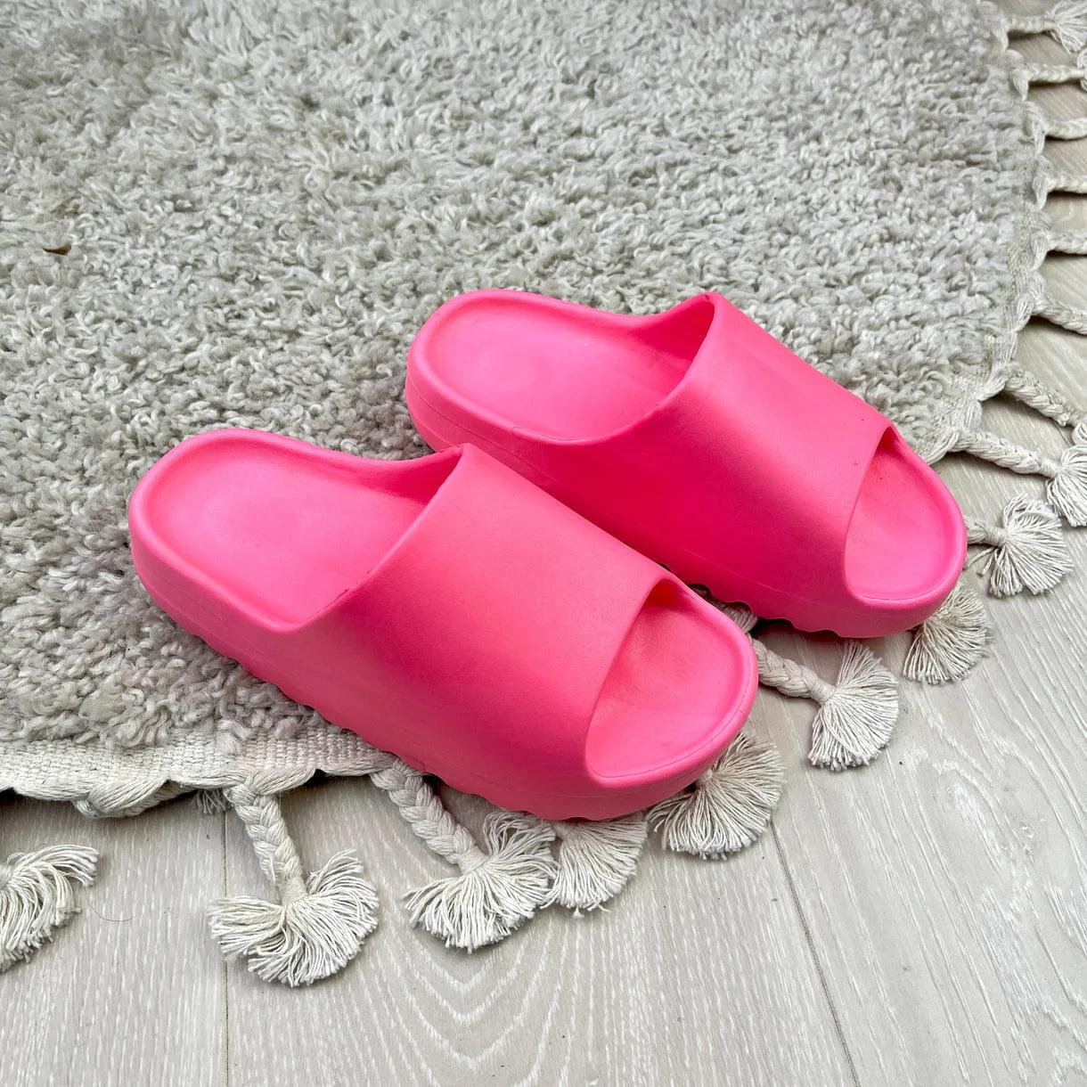 De slider slippers™ - FACCE. Amsterdam